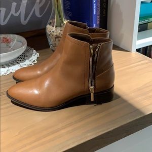EUC buttery feeling leather from Aldo. Sz 5